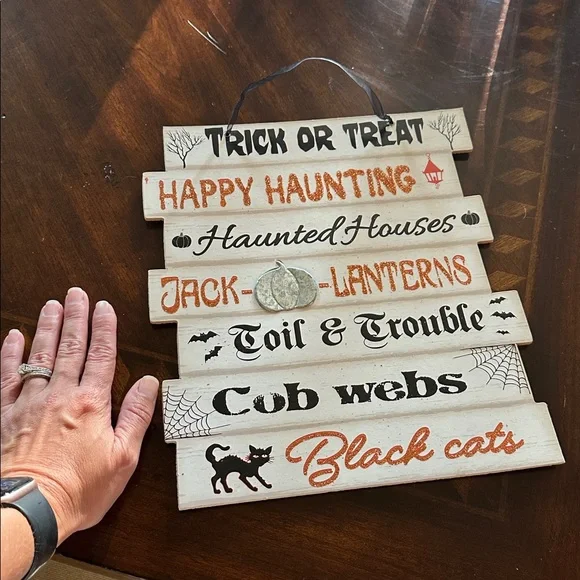 Halloween Trick or Treat Wall Sign - Black, Orange, White - Picture 3 of 3